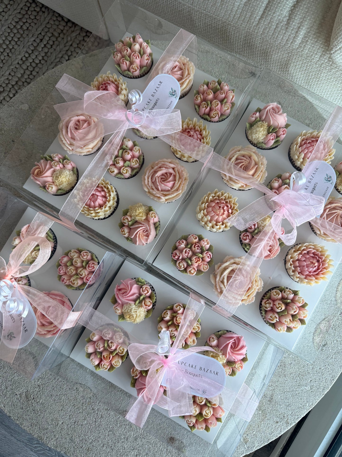 Luxury 12-Cupcake Clear Box - Set of 10