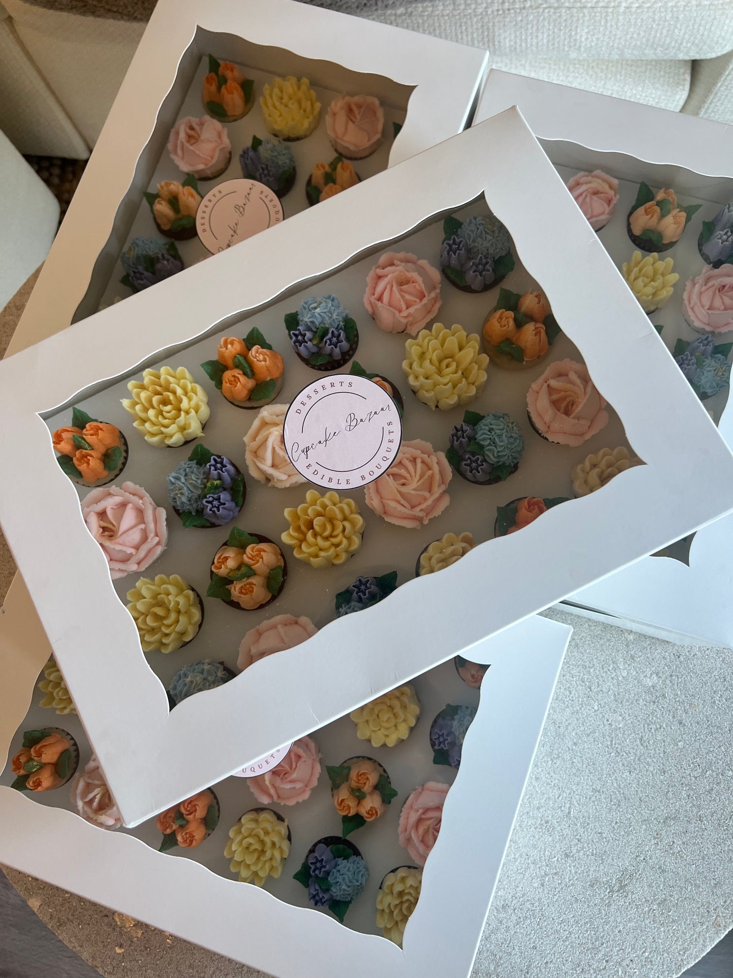 CUSTOM COLOURS - Box of Mini 24 Floral Cupcakes - Edible Florals - Classic Mini 24 - Edible Arrangements - Fresh and Delicate Cupcake Creations - Dessert