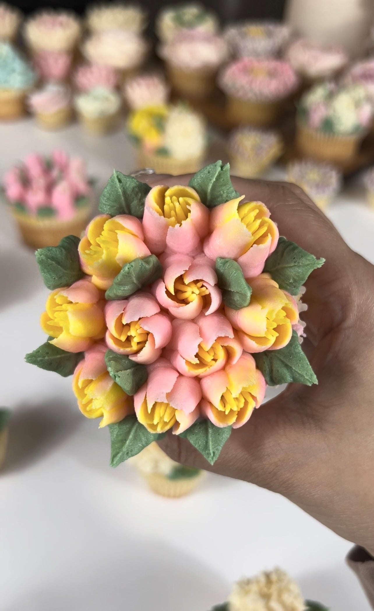 ULTIMATE BUNDLE DEAL (BEST VALUE) — Master the Art of Floral Cupcakes with These In-Depth Step-by-Step Tutorials