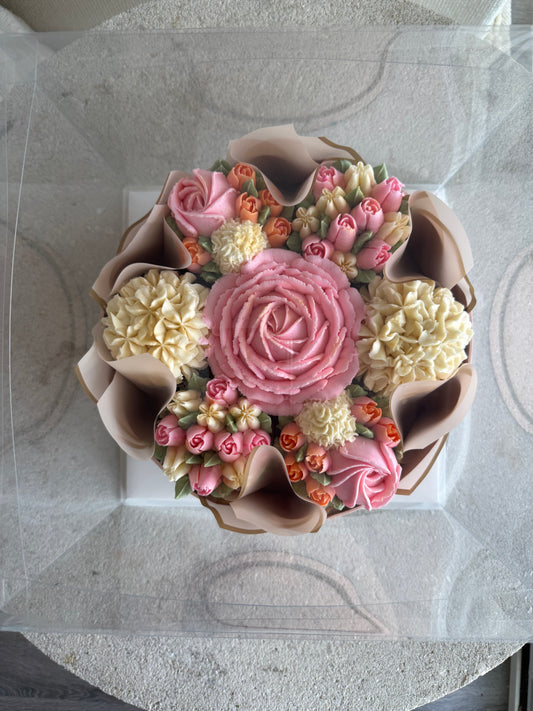 ENCHANTED GARDEN - Bouquet of 7 Floral Cupcakes - Edible Florals - Deluxe Bouquet - Edible Arrangements - Fresh and Delicate Cupcake Creations - Flowers in a Box - Dessert