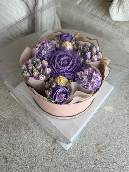 RAVEN - Bouquet of 7 Floral Cupcakes - Edible Florals - Deluxe Bouquet - Edible Arrangements - Fresh and Delicate Cupcake Creations - Flowers in a Box - Dessert