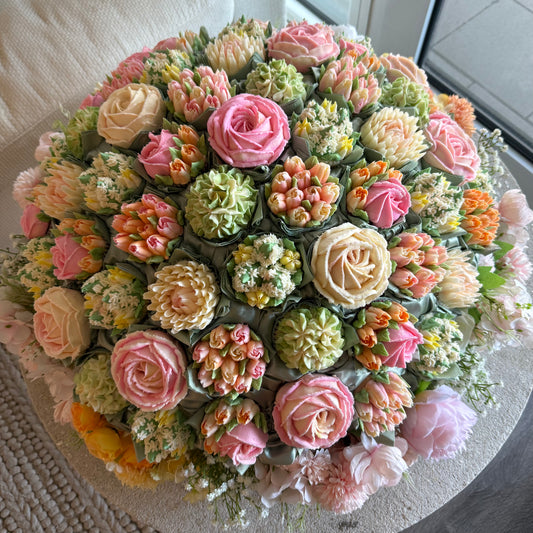 SUMMER FAIRYTALE - Levitating Bouquet Series - Edible Arrangements - Edible Floral Centrepieces - Cupcake Dome - Dessert