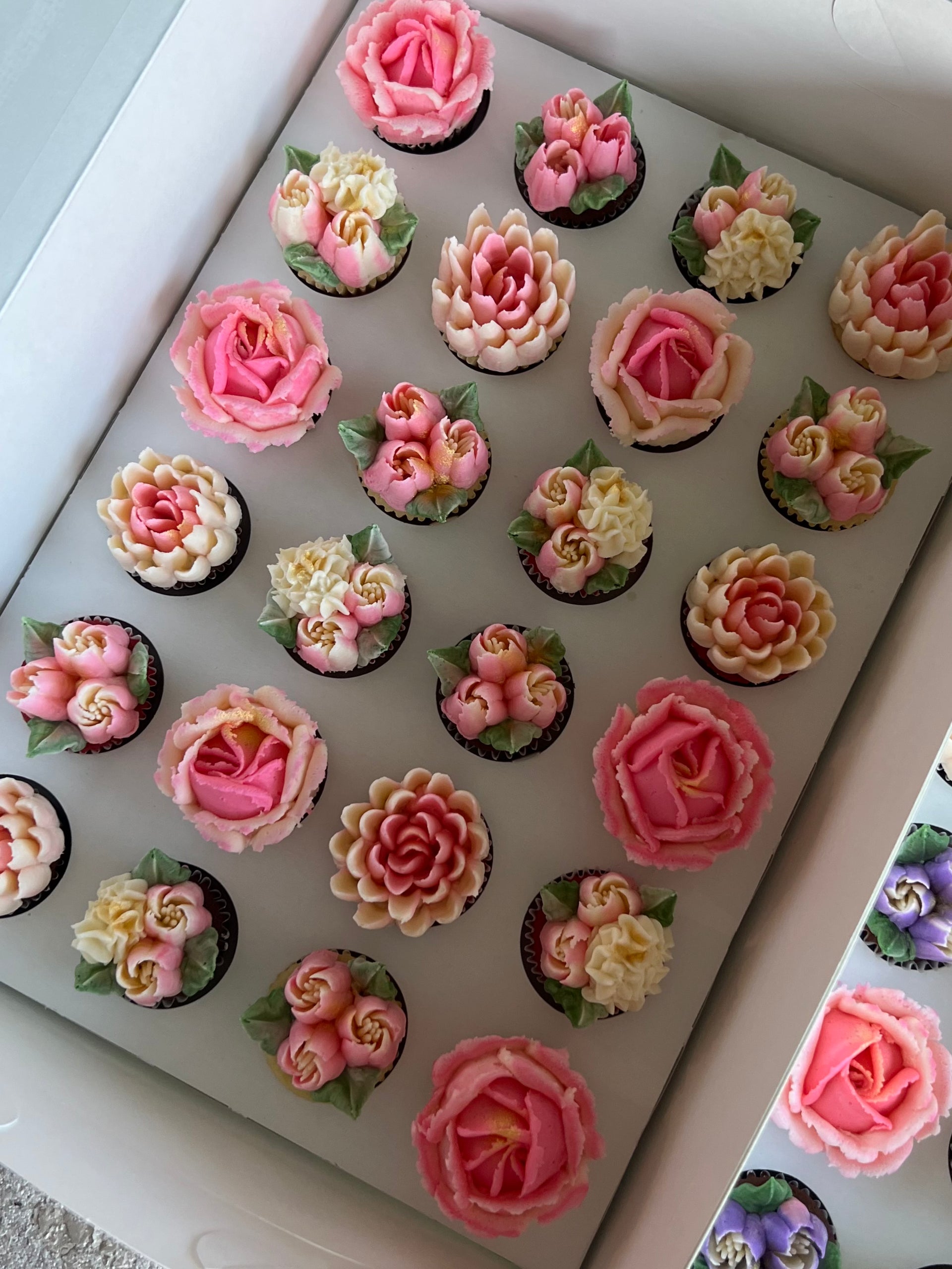 SHADES OF PINK - Box of Mini 24 Floral Cupcakes - Edible Florals