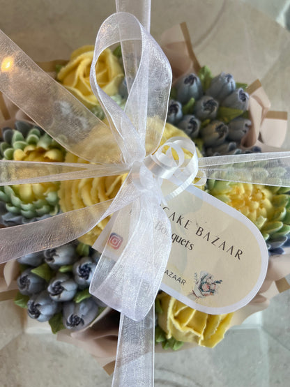 CUSTOM COLOURS - Bouquet of 7 Floral Cupcakes - Edible Florals - Deluxe Bouquet - Edible Arrangements - Fresh and Delicate Cupcake Creations - Flowers in a Box - Dessert