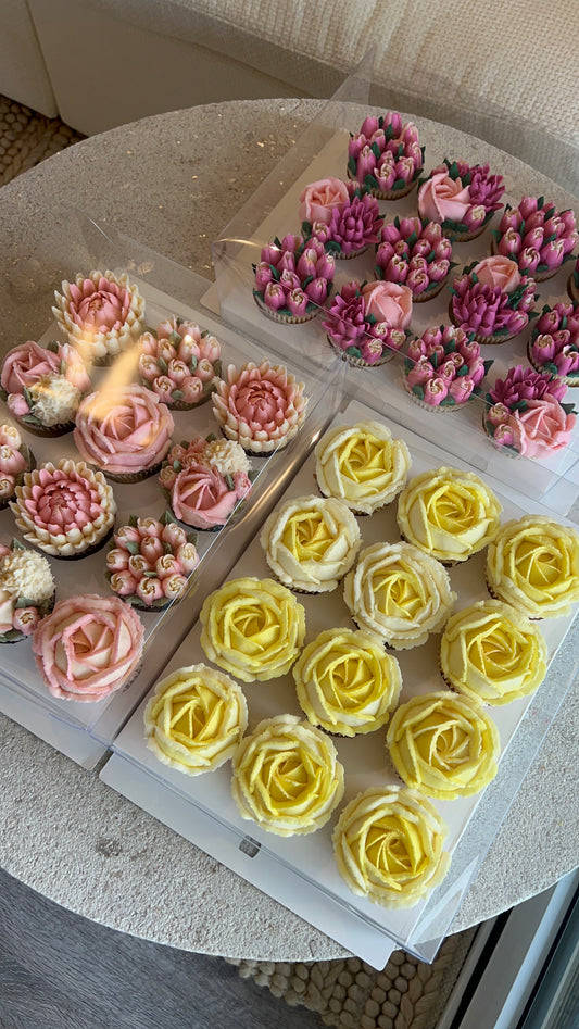 CUSTOM COLOURS - Box of 12 Floral Cupcakes - Edible Florals - Classic Standard 12 - Edible Arrangements - Fresh and Delicate Cupcake Creations - Dessert