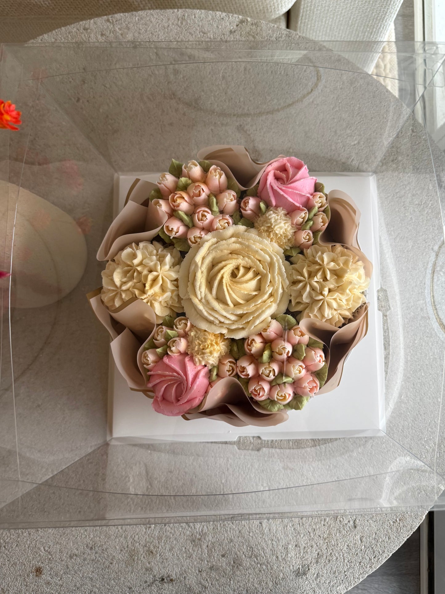 PINK CHAMPAGNE - Bouquet of 7 Floral Cupcakes - Edible Florals - Deluxe Bouquet - Edible Arrangements - Fresh and Delicate Cupcake Creations - Flowers in a Box - Dessert