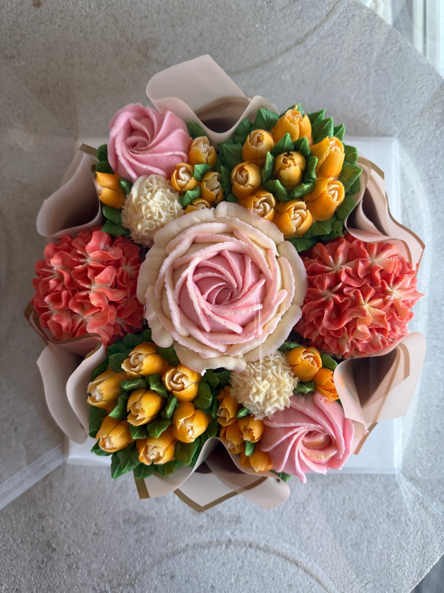 SCARLETT - Bouquet of 7 Floral Cupcakes - Edible Florals - Deluxe Bouquet - Edible Arrangements - Fresh and Delicate Cupcake Creations - Flowers in a Box - Dessert