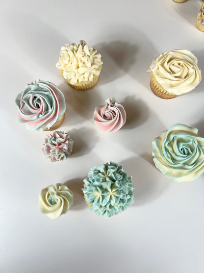 Hydrangeas and Rosettes Tutorial - How to Professionally Pipe Buttercream Florals - In-Depth Cupcake Bazaar Tutorials - Buttercream Flowers