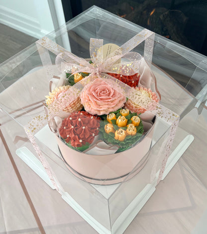 SCARLETT - Bouquet of 7 Floral Cupcakes - Edible Florals - Deluxe Bouquet - Edible Arrangements - Fresh and Delicate Cupcake Creations - Flowers in a Box - Dessert