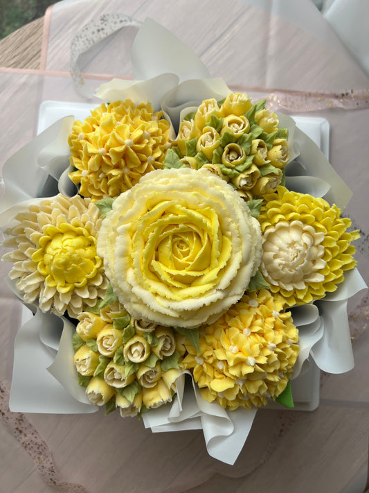 SUNSHINE - Bouquet of 7 Floral Cupcakes - Edible Florals - Deluxe Bouquet - Edible Arrangements - Fresh and Delicate Cupcake Creations - Flowers in a Box - Dessert