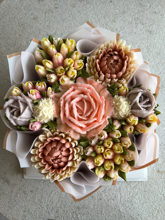 PRINCESS - Bouquet of 7 Floral Cupcakes - Edible Florals - Deluxe Bouquet - Edible Arrangements - Fresh and Delicate Cupcake Creations - Flowers in a Box - Dessert