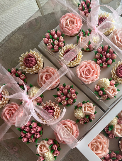 QUEENIE - Box of 12 Floral Cupcakes - Edible Florals - Classic Standard 12 - Edible Arrangements - Fresh and Delicate Cupcake Creations - Dessert