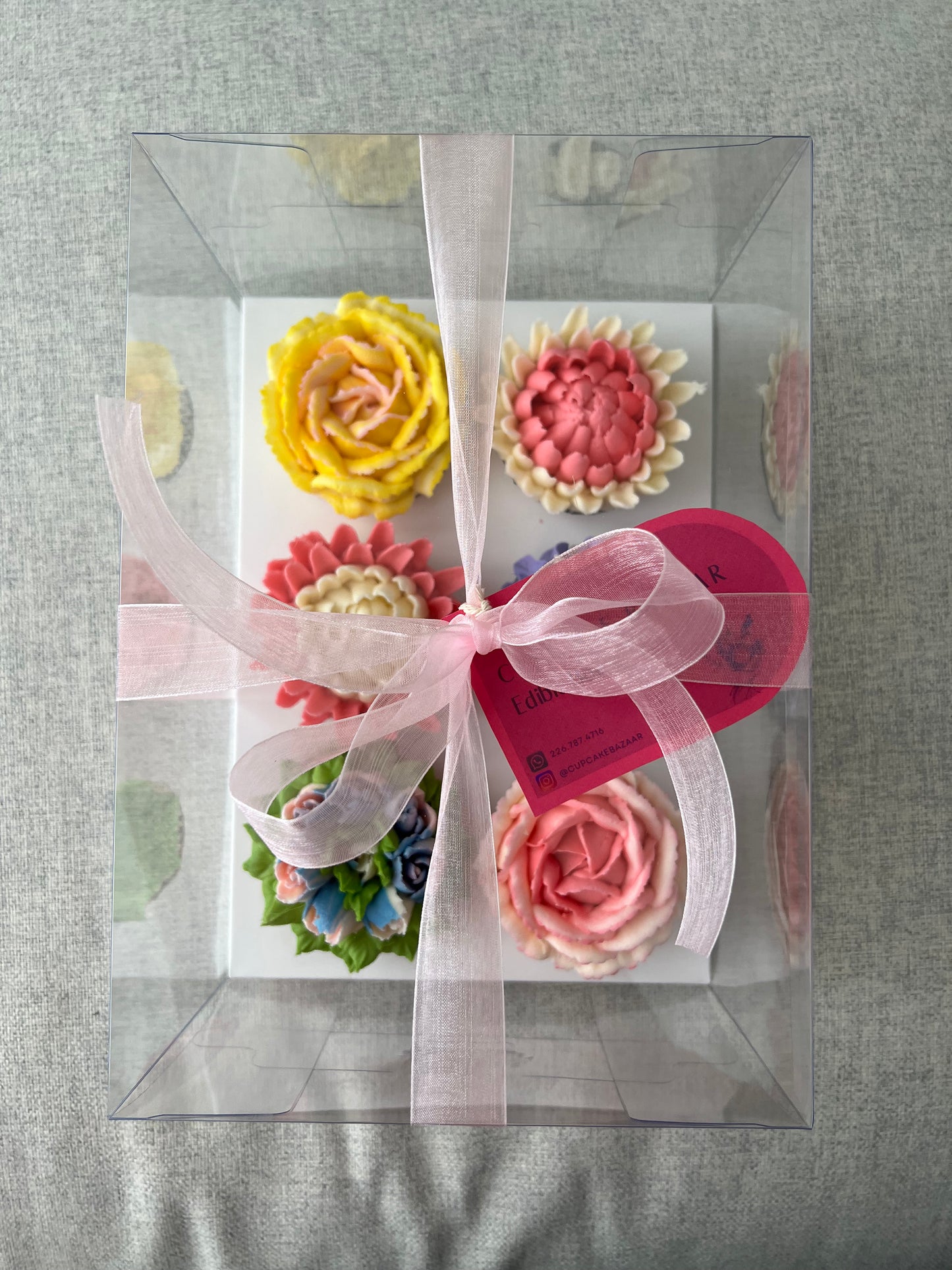 CUSTOM COLOURS - Box of 6 Floral Cupcakes - Edible Florals - Classic Standard 6 - Edible Arrangements - Fresh and Delicate